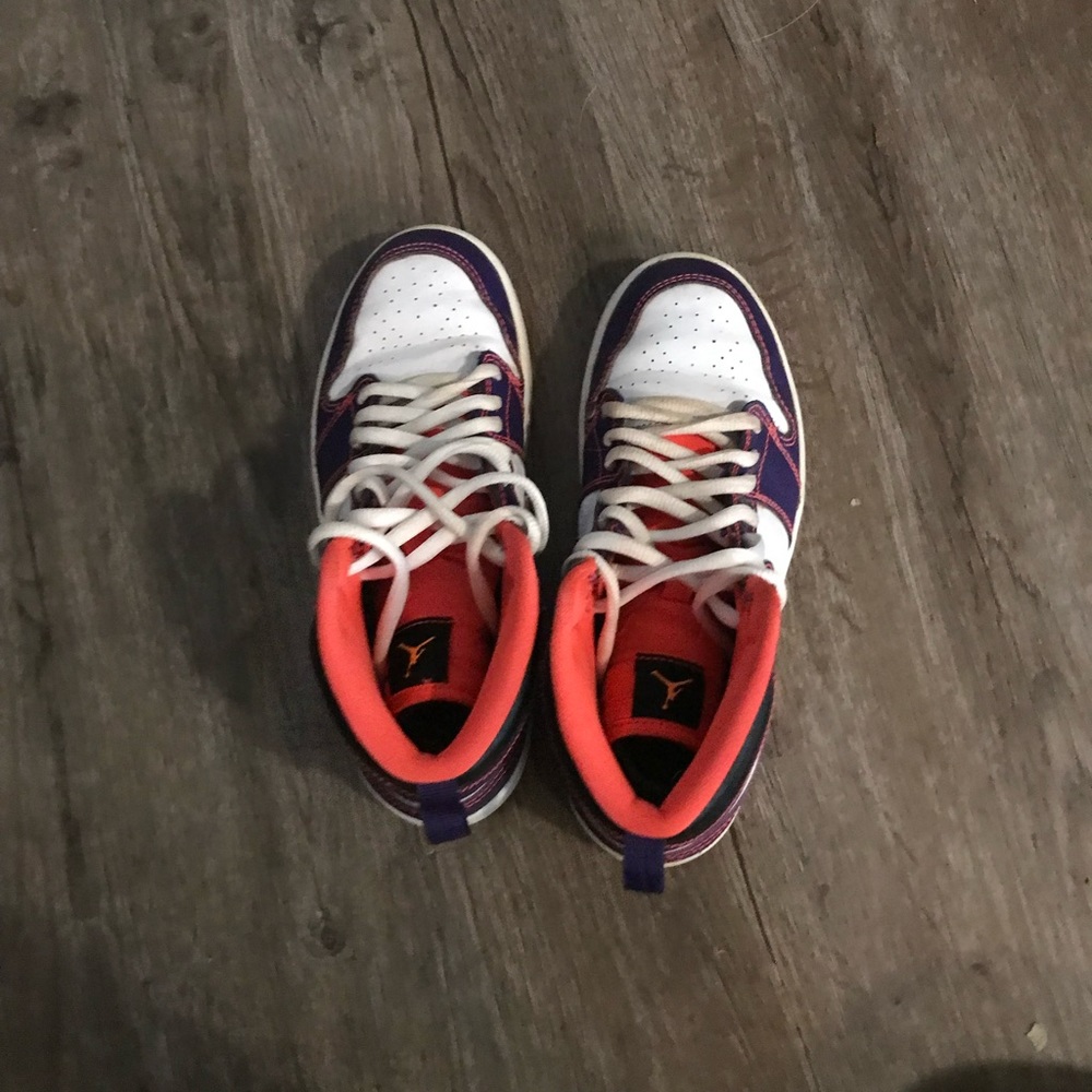 Boys size 4 Nike